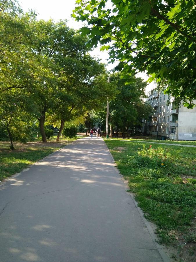Квартира Рядом С Метро คาร์คิฟ ภายนอก รูปภาพ
